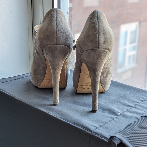 Via Spiga Platform Suede Heels - Picture 6 of 8